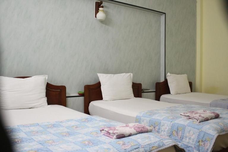 Phong Lan Guesthouse Hue Quarto foto